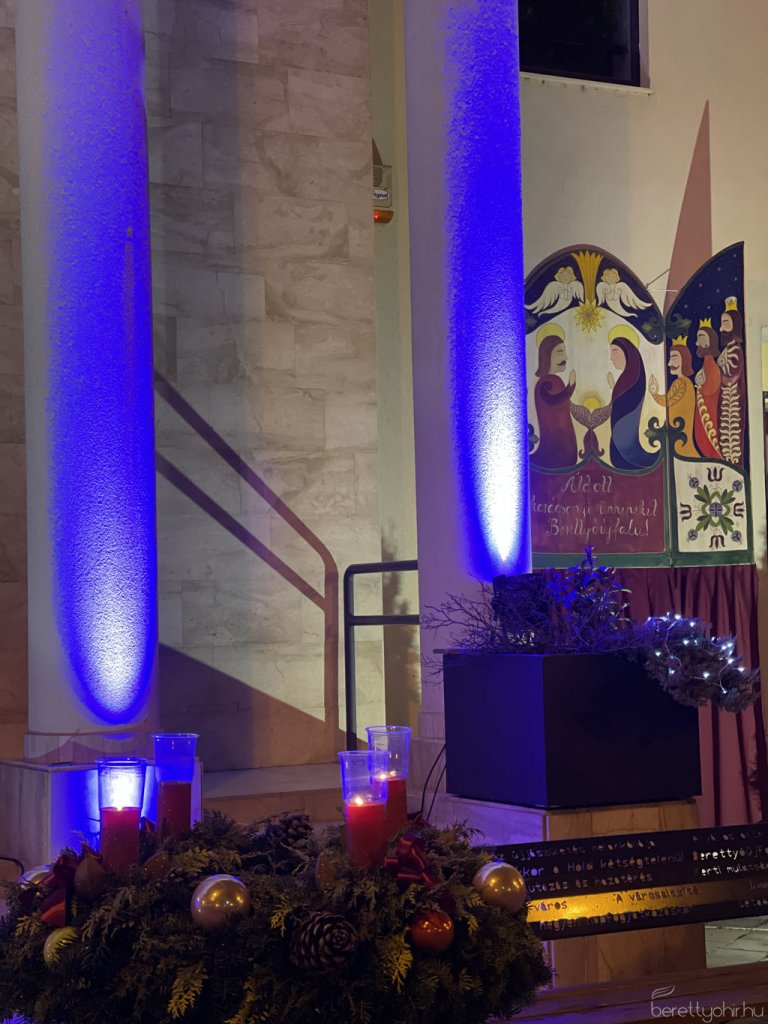 Fellobbant a szeretet lángja 43